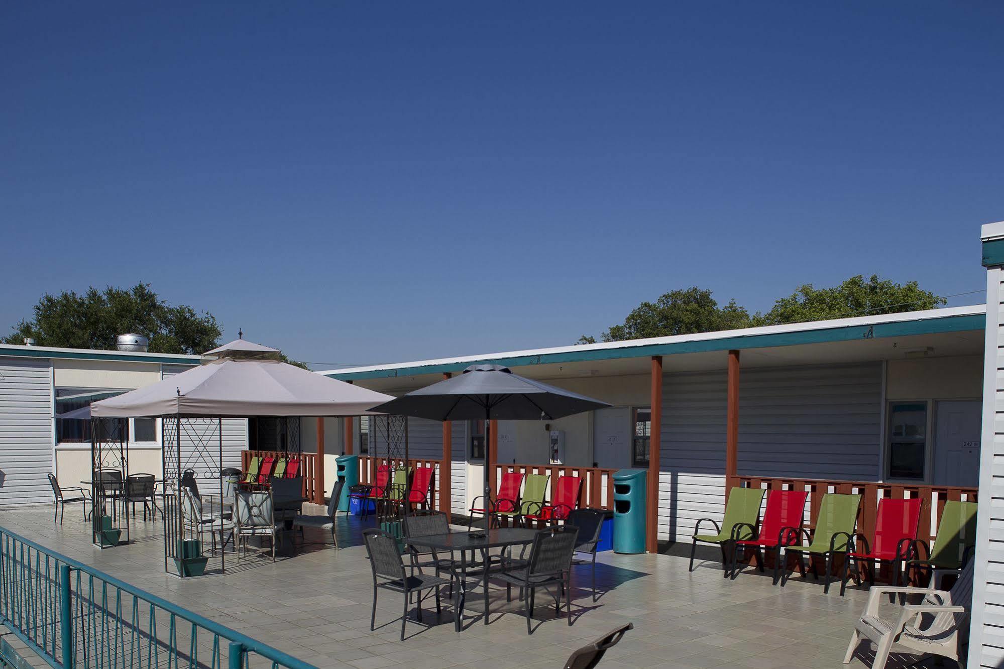 Scott'S Inn & Suites Κάμλουπς Εξωτερικό φωτογραφία